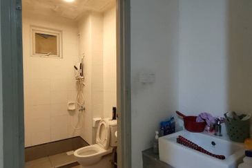 Seasons Luxury Apartments @ Amara Larkin