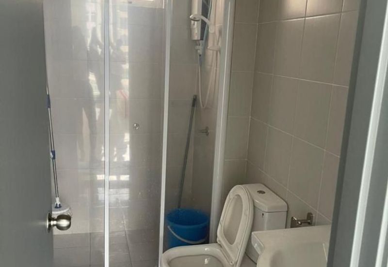 Meridin Bayvue Apartment