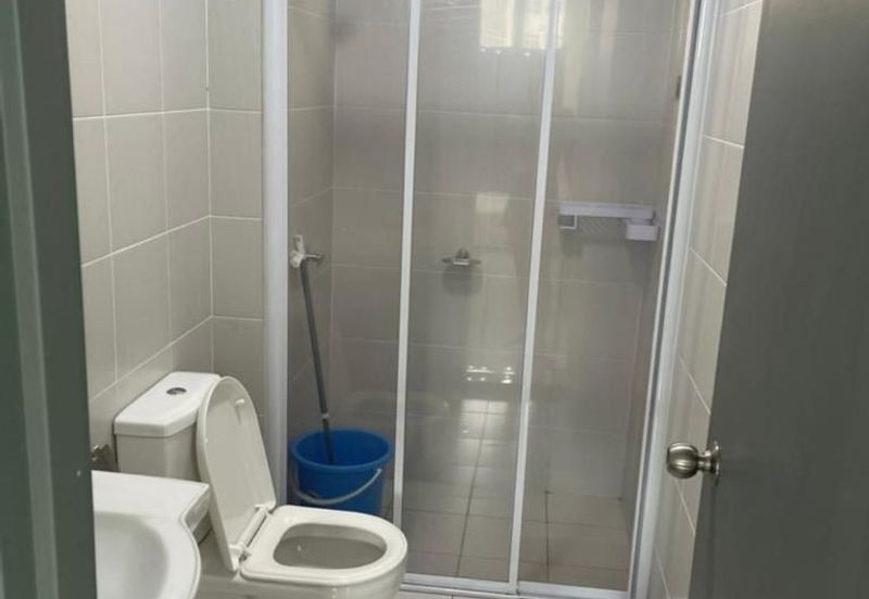 Meridin Bayvue Apartment