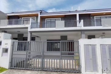 Erica @ Meridin East