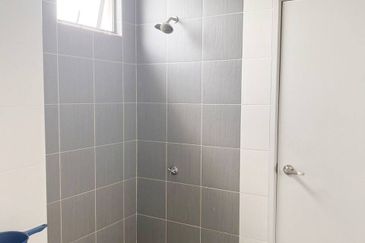 Erica @ Meridin East