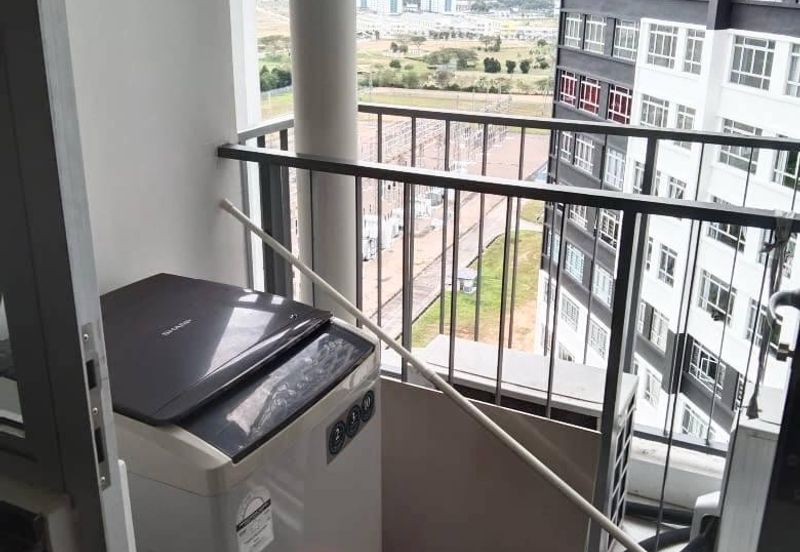 Midas Perling Apartment