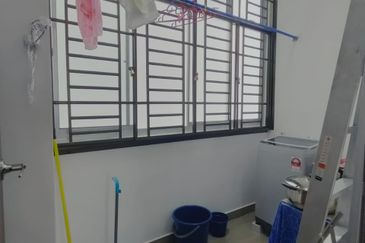 SKS Habitat Apartment, Larkin