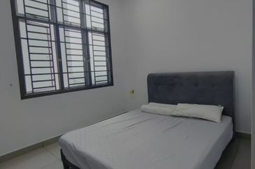 SKS Habitat Apartment, Larkin