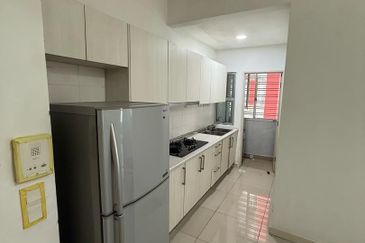 Dedaun Hijau (Greenfield Regency)