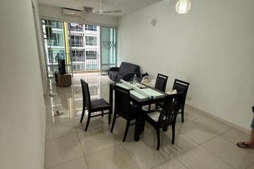 Dedaun Hijau (Greenfield Regency)