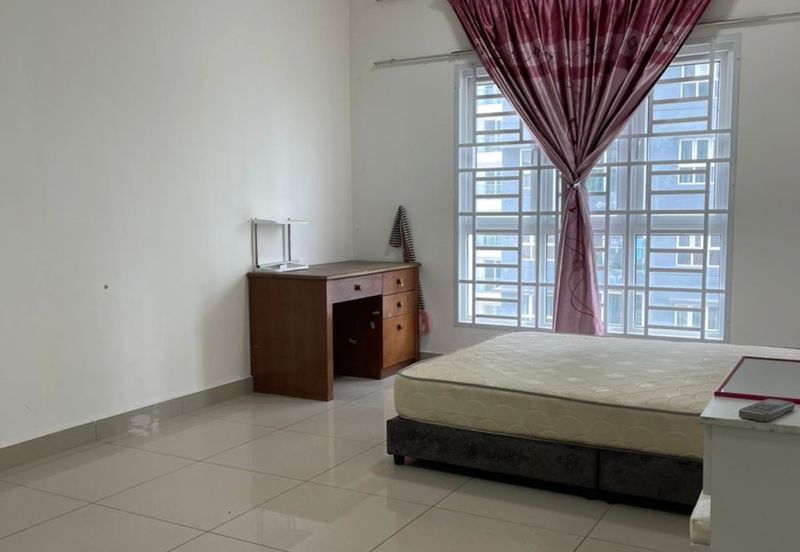 Seasons Luxury Apartments @ Amara Larkin