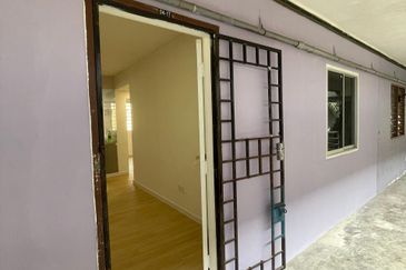 Flat Taman Plentong Utama