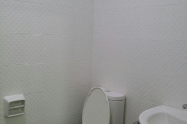 Seasons Luxury Apartments @ Amara Larkin