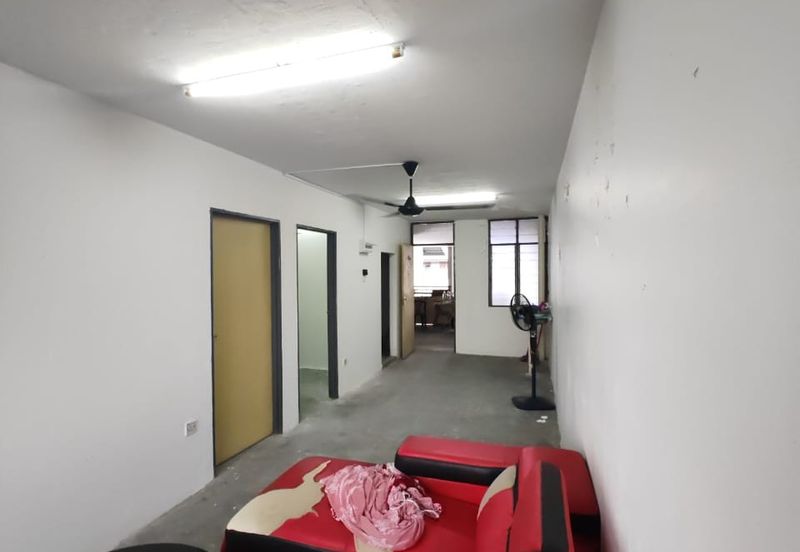 Taman Putri Kulai Flat