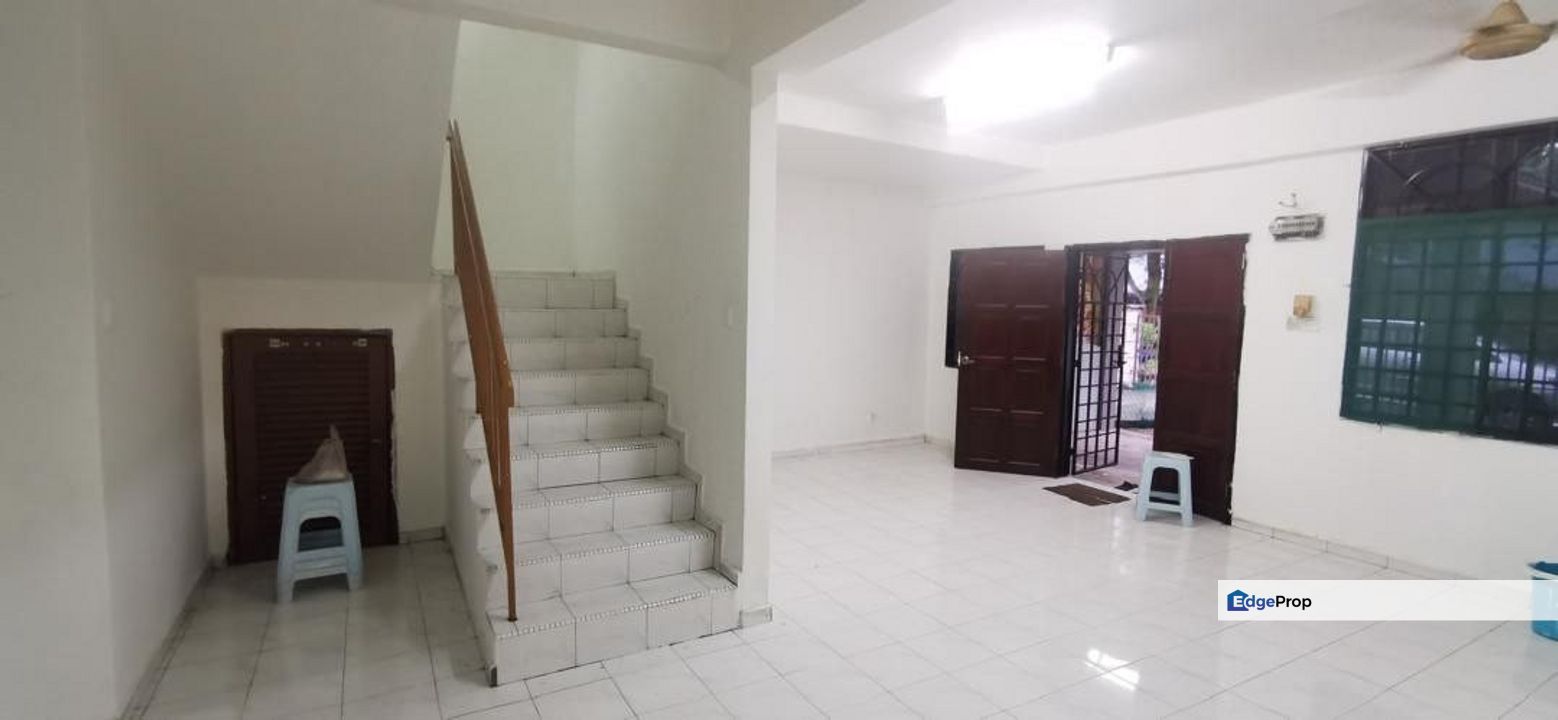 Jalan Sri Perkasa @ Tampoi  4 beds 3 baths Double Storey, Johor, Tampoi