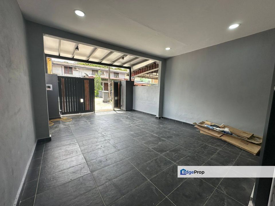  Jalan Cempaka 4 Taman Plentong Baru* Low Cost Luxury Double Storey House For SALE!! , Johor, Masai