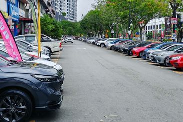 Kepong Entreprenurs Park Commercial 1. 5 Storey Shop Lot For Sale