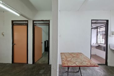 Flat Taman Ungku Tun Aminah