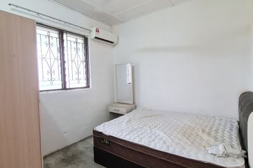 Flat Taman Ungku Tun Aminah