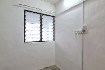 Flat Taman Ungku Tun Aminah