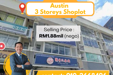 Taman Mount Austin Commercial