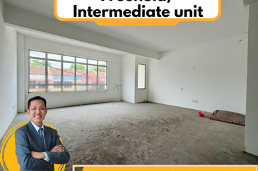 Nusaria 4 @ Gelang Patah 3 Storey Shoplot for Sale-Bank value higher than Selling Price