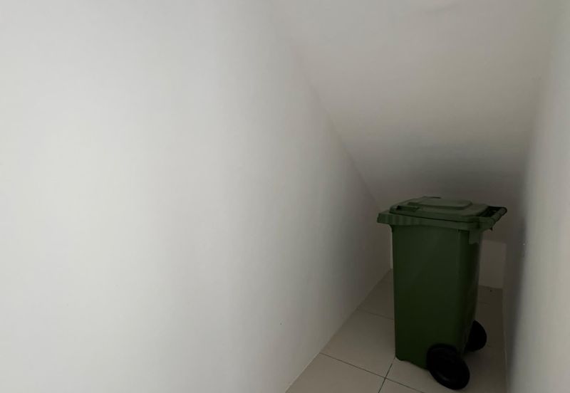 Jalan Tasik Mutiara 2