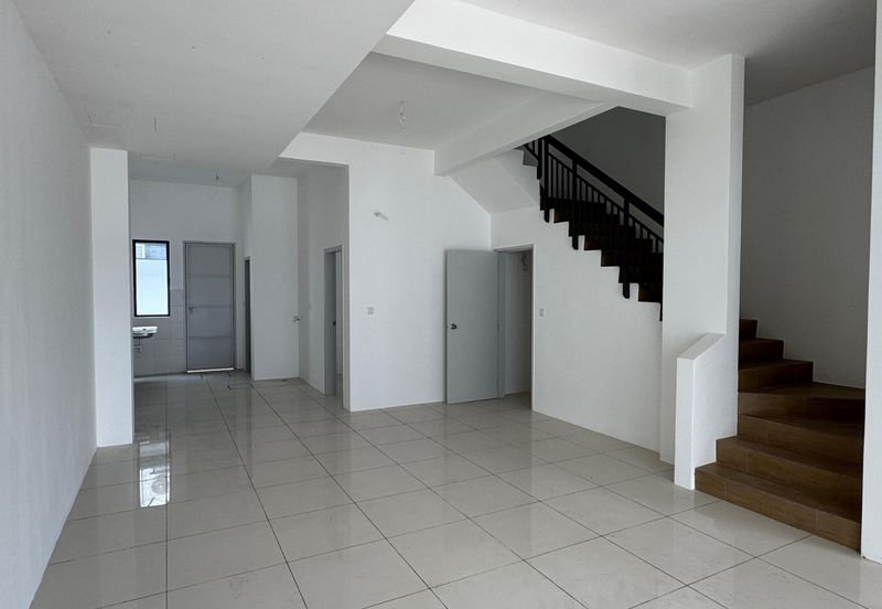 Jalan Tasik Mutiara 2