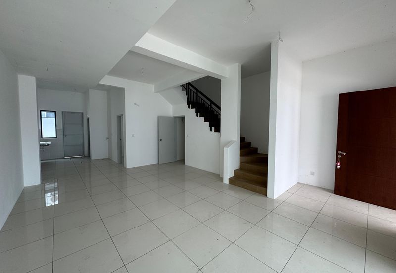 Jalan Tasik Mutiara 2