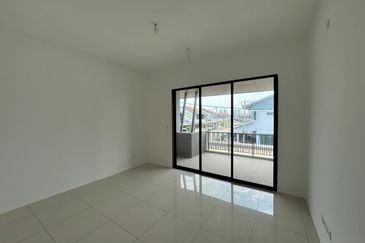 Jalan Tasik Mutiara 2