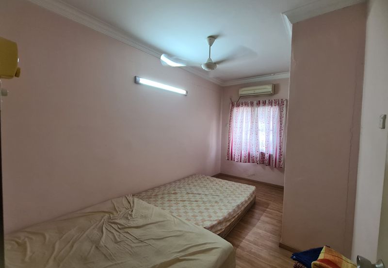 Lorong Sintar Indah 1