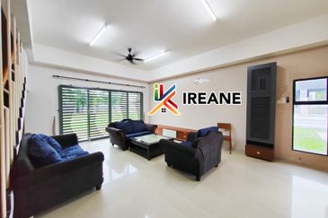 TAMAN LOFT GARDEN