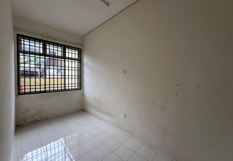 TAMAN LEMBAH IMPIANA