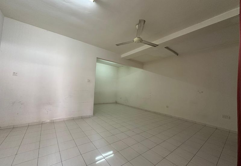 TAMAN LEMBAH IMPIANA