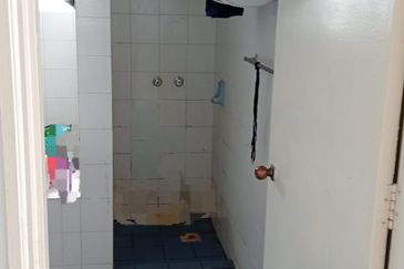 Golden Hills Resort (Amber Court)