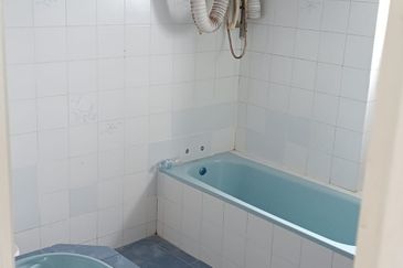 Golden Hills Resort (Amber Court)