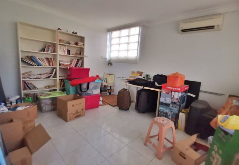 2 Storey Corner Bungalow @Taman OUG, community Guarded area, Chinese Area