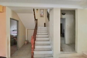 2 Storey Corner Bungalow @Taman OUG, community Guarded area, Chinese Area