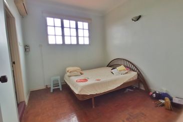 2 Storey Corner Bungalow @Taman OUG, community Guarded area, Chinese Area