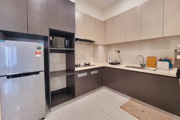 Baypoint @ Country Garden Danga Bay