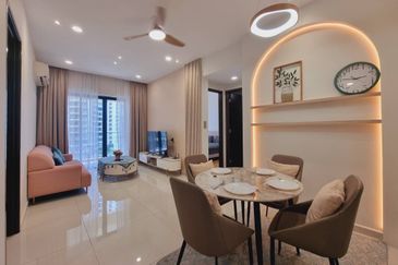 Baypoint @ Country Garden Danga Bay