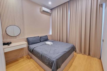 Baypoint @ Country Garden Danga Bay