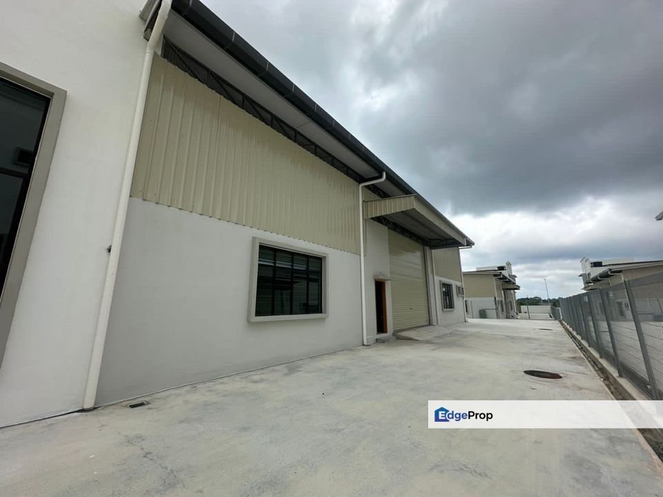 Kluang @ Taman Bukit Perdana 2 Storey Semi D Factory, Johor, Kluang