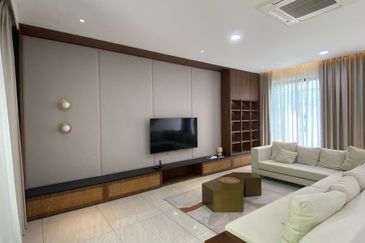 The Hills Residences, Senibong Cove