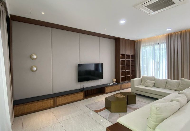 The Hills Residences, Senibong Cove