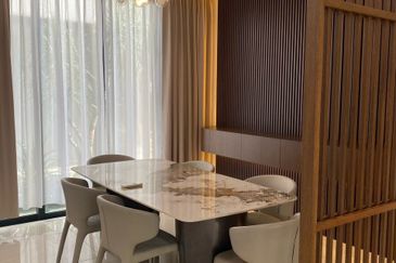 The Hills Residences, Senibong Cove