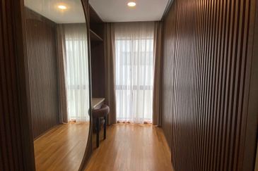 The Hills Residences, Senibong Cove