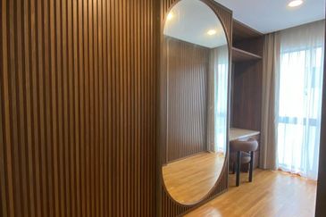 The Hills Residences, Senibong Cove