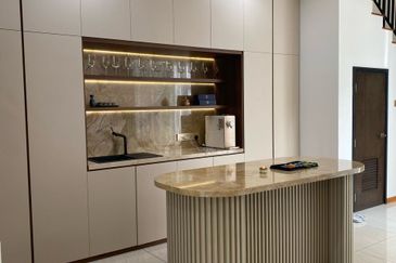 The Hills Residences, Senibong Cove