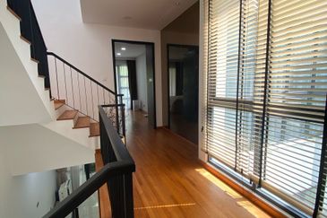 The Hills Residences, Senibong Cove