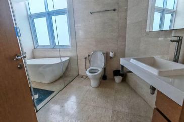 Pinetree, Puteri Harbour