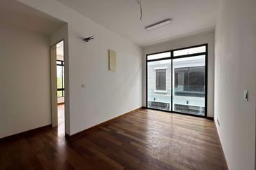 The Canal Garden South, Horizon Hills