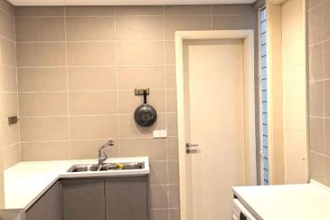 Emerald Bay @ Puteri harbour