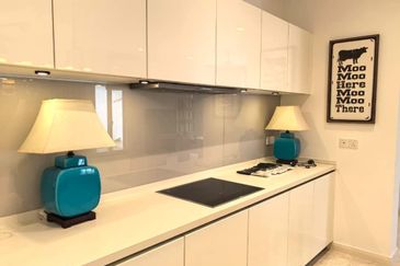 Emerald Bay @ Puteri harbour